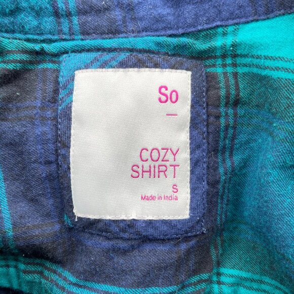 Long Sleeve Plaid Cozy Flannel Button Down Shirt - Picture 4 of 11